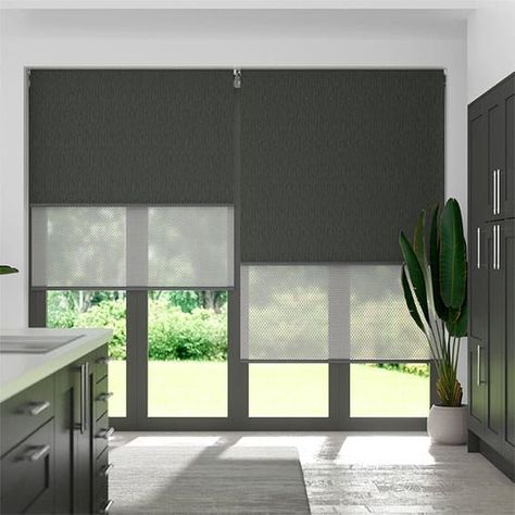 Roller Blinds Living Room, Blinds For Windows Living Rooms, Blockout Blinds, Office Blinds, Door Window Treatments, Best Blinds, Minimalist Living Room Design, Living Room Blinds, Sliding Glass Doors