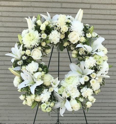 Wreaths For Funerals, Memorial Service Decorations, Cut Flower Bouquet, Classic Wreath, White Flower Arrangements, Rose Flower Arrangements, Roanoke Va, Cemetery Flowers, Lily Bloom