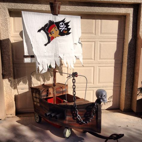 Red Flyer wagon converted into a Pirate Ship! #halloween Pirate Ship Decorations, Outdoor Pirate Ship, Halloween Pirate Ship, Pirate Ships Diy, Ship Props, Haunted Pirate Ship, Pirate Halloween Decorations, Pirate Halloween Party, Pirate Props