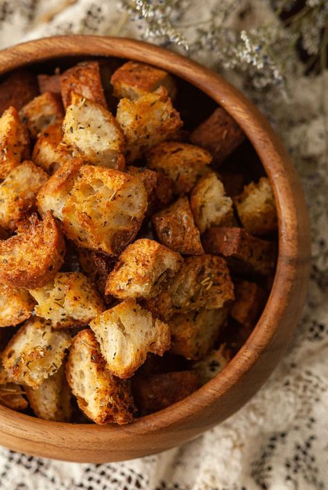 Homemade Croutons Easy, Baguette Croutons, The Spruce Eats Recipes, Home Made Croutons, Meal Board, Cornbread Croutons, Italian Rolls, Crouton Recipes, Rustic Recipes