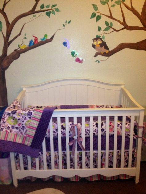 Sleeping Beauty Nursery: Mural by Rachel Osborn. https://www.facebook.com/LucidMindDesigns Contact me for custom murals! Sleeping Beauty Room Decor, Sleeping Beauty Nursery Princess Aurora, Aristocats Nursery Theme, Sleeping Beauty Nursery, Nursery Princess, Disney Wall Murals, Disney Themed Nursery, Disney House, Aurora Rose