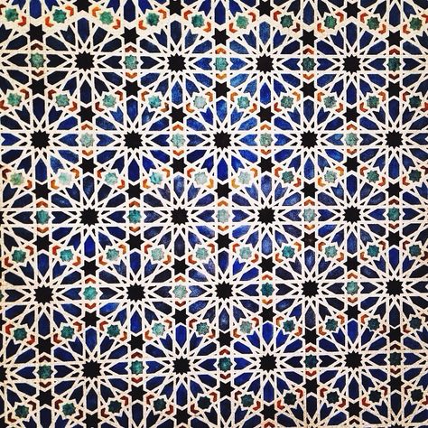 #abmb #arabesque #andalusian #patterns Andalusian Pattern, Arabesque, Decorative Boxes, Pattern, Design