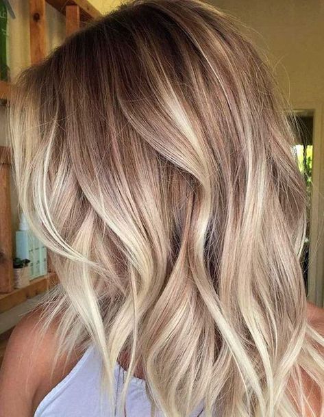 Celebrity Haircuts, Ombre Hair Blonde, Balayage Blonde, Ombré Hair, Brown Blonde Hair, Penteado Cabelo Curto, Ombre Hair Color, Hair Color Balayage, Blonde Ombre