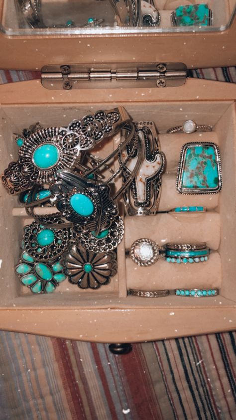 Teal Western Aesthetic, Teal Jewelry Western, Western Fashion Jewelry, Southern Jewelry, Teal Jewelry, Rodeo Jewelry, Western Fits, Jewelry Western, Surf Jewelry