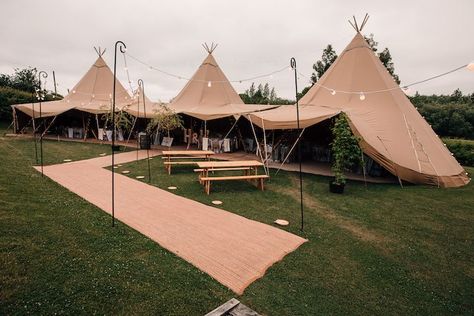 Helen & Will's Festival Garden Tipi Wedding in three giant hat tipis. With live music, good food and drink, lots of love and laughter. Julie Vino Wedding Dress, Arabian Tent, Festival Garden, Harry Wedding, Church Wedding Ceremony, Boho Flower Crown, Garden Wedding Reception, Red Bridesmaids, Tipi Wedding