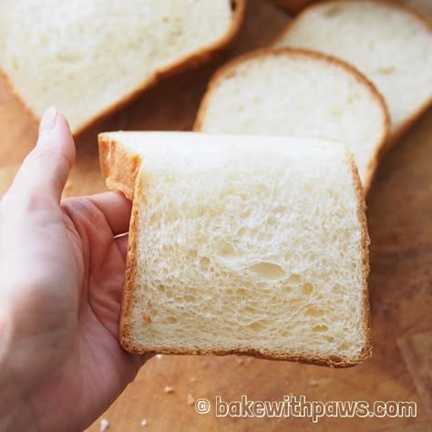 HOKKAIDO MILK LOAF (JAPANESE STYLE) - BAKE WITH PAWS Wholemeal Bread Recipe, Resep Vegan, Bread Soft, Milk Bread, Loaf Recipes, Sandwich Bread, Bread Machine, Bread Recipes Homemade, Bread Flour