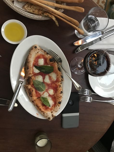 🍕 pizzalove  Soho House Mumbai Red wine Soho House Mumbai, Food Snap, Soho House, Vegetable Pizza, Soho, Mumbai, Red Wine, Pizza, Wine