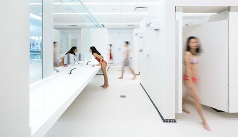 How MJMA Designed the UBC Aquatic Centre's Universal Change Rooms | Azure Magazine Toronto Architecture, Changing Room, Urban Setting, Locker Room, Green Building, Architecture Firm, Shower Room, Interior Architecture Design, Interior Architecture