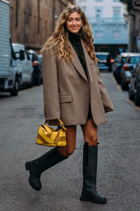 2020 Street Style, Reportage Photography, Looks Street Style, Estilo Chic, Street Style Chic, Fashion Weeks, Mode Inspo, Rubber Boots, Mode Inspiration