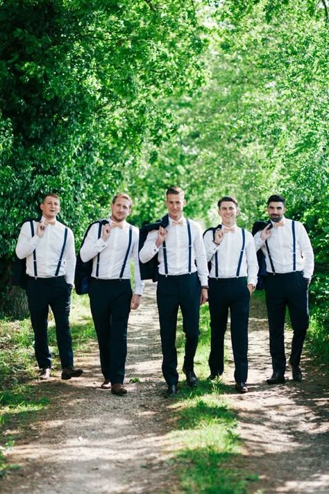 Groomsmen Wedding Photos, Groomsmen Photography, Groomsmen Poses, Wedding Photography Bridal Party, Groomsmen Photos, Romantic Wedding Photography, Wedding Picture Poses, Wedding Groomsmen, Blog Ideas