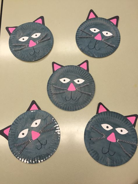 Paper Plate Pets Craft, Animal Paper Plate Crafts, Cats Crafts Preschool, Cat Art Preschool, Paper Plate Cat, Cat Crafts For Toddlers, Pet Art For Toddlers, Pets Arts And Crafts Preschool, Pets Crafts Preschool