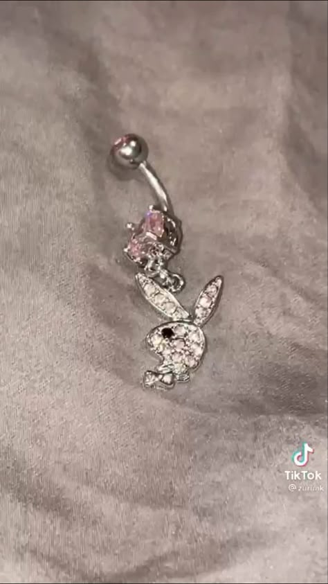 Belly Button Piercing Playbunny, Belly Button Piercing Play Boy Bunny, Belly Piercing Chain, Belly Button Bars, Male Belly Button Piercing, Y2k Belly Button Piercing, Belly Piercing Ideas, Cute Belly Rings, Belly Piercings