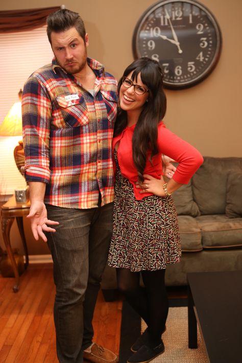 Couples Halloween Costume: Jess and Nick from New Girl. Zoe Deschanel. Nick From New Girl, Celebrity Couple Halloween Costumes, Zoe Deschanel, Jess And Nick, Couple Costumes For Halloween, Jess New Girl, Nick And Jess, Pregnant Halloween Costumes, Diy Couples Costumes