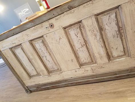 Diy Store Checkout Counter, Store Counters Ideas, Sales Counter Diy, Store Checkout Counter Ideas, Vintage Cashier Counter, Boho Checkout Counter, Furniture Boutique Ideas, Diy Store Counter Ideas Retail, Rustic Checkout Counter