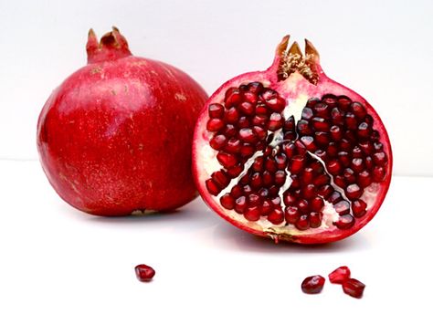 Pomegranate half Persephone Mythology Pomegranate How To Eat, Saffron Rice, Anti Aging Food, Rice Pudding, Blood Pressure, Granada, Pomegranate, Health Benefits, Seeds