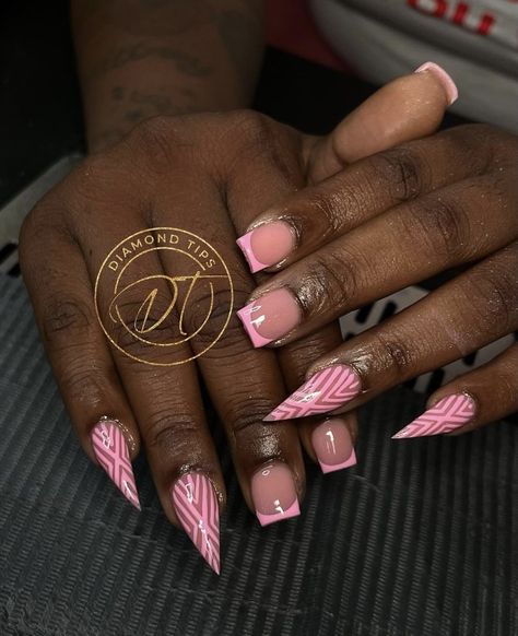 #braidernails #stilettonails #frenchnails #pinknails #gelnails #nailart Hair Braider Nail Set, Braider Nails Set, Braiding Nails, Braiders Nails, Braider Nails, Baby Pink Nails, Bling Acrylic Nails, Acrylic Nails Coffin, Stiletto Nails