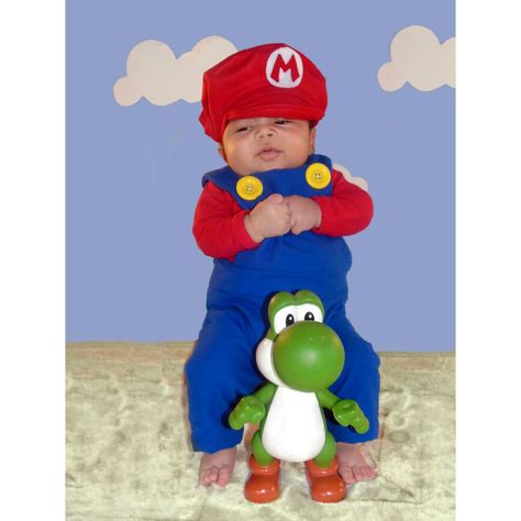 #bebeadorable #mariobros #yoshi #cosplay # bebe #costume # disfraz Fotos Ideas, Mario Bros., Cosplay Dress, Mario Bros, Super Mario, Mario, Amigurumi, Mario Characters, Halloween