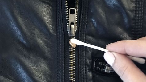 HACK: How To Fix A Broken Zipper | SHEfinds Repair Stitches, Zipper Problems, Sewing Zippers, Zipper Stuck, Fix A Zipper, Clothing Repair, Zipper Repair, Sewing Alterations, Broken Zipper