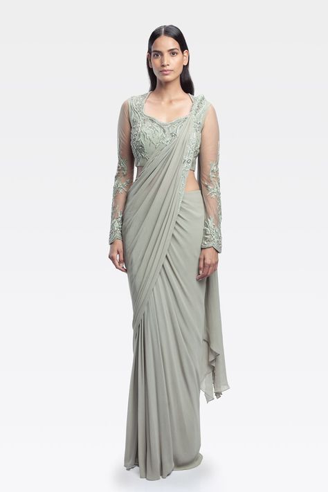 Saree For Farewell Full Sleeves, Full Coverage Saree, Full Sleeve Blouse Saree Farewell, Dinner Saree Blouse Design, Ready To Drape Saree, Farewell Sarees Full Sleeves, Full Sleeve Designer Blouse, Full Coverage Blouse Designs, Modest Blouse Designs Saree