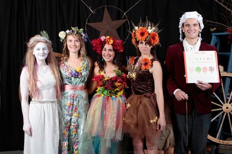 Vivaldi and the Four Seasons - Group Costume goddess, winter, spring, summer, fall, music, halloween Four Seasons Costume, Seasons Costume, Clever Halloween, Fairy Halloween Costumes, Clever Halloween Costumes, Diy Kostüm, Diy Halloween Projects, Last Minute Halloween Costumes, Halloween Face Mask