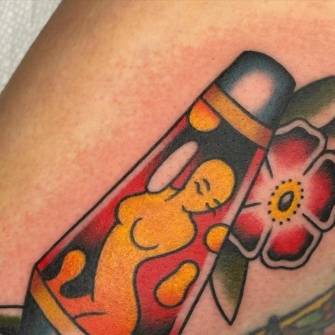 Jitan Forcier on Instagram: "Lava Lamp Lady for Jade’s inner thigh 🔥 . #montrealtattoo #montrealtattooartist #montrealtattoos #oldschooltattoo #oldschooltattoos #traditionaltattoo #traditionaltattoos #lavalamp #pinuptattoo" American Traditional Lava Lamp Tattoo, Traditional Lava Lamp Tattoo, Lava Lamp Tattoo, Lamp Tattoo, Tattoo Practice, Pin Up Tattoos, Inner Thigh, Tattoos Ideas, American Traditional