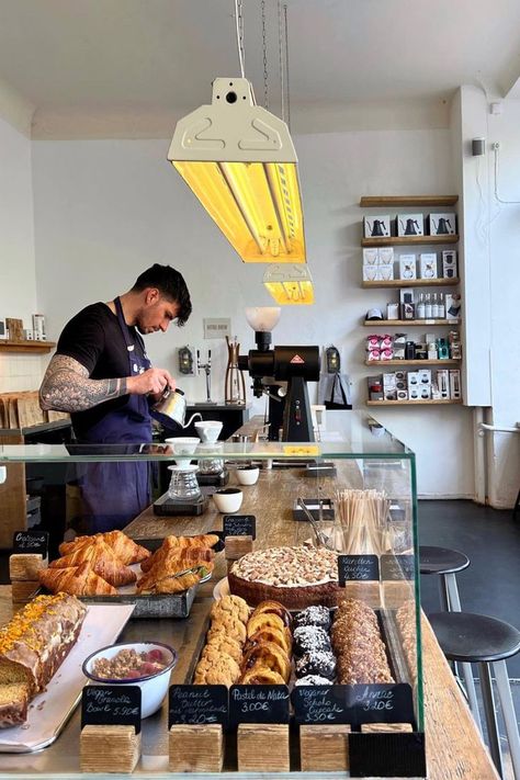 Old Roastery Café ☕♥️ - Coffee Bar Ideas Street Food Business, Coffee House Design, Opening A Bakery, Mini Cafe, Coffee Bar Ideas, Bakery Interior, Speciality Coffee Shop, Bookstore Cafe, Coffee Shop Interior Design