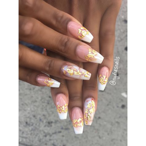 Ombré acrylic coffin nails with gold foil White Nails With Gold Glitter Ombre, Ombré Nails With Gold, Ombré Acrylic, Acrylic Coffin Nails, Nails With Gold, Ombre Nail Art Designs, Ombré Nails, Nails Design With Rhinestones, Nail Art Ombre