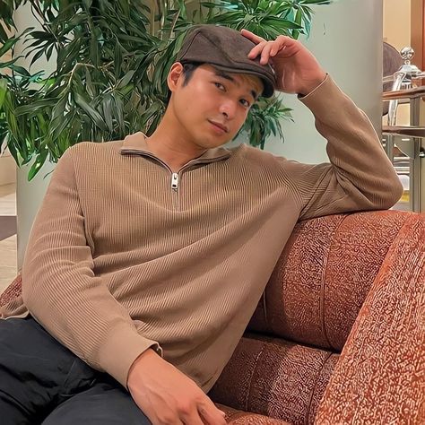 Brown Quarter Zip Outfit Men, Brown Quarter Zip Outfit, Half Zip Sweatshirt Outfit Men, Mens Quarter Zip Sweater Outfit, Quarter Zip Sweater Outfit, Half Zip Sweatshirt Outfit, Quarter Zip Outfit Men, Half Zip Sweater Outfit, Zip Sweater Outfit