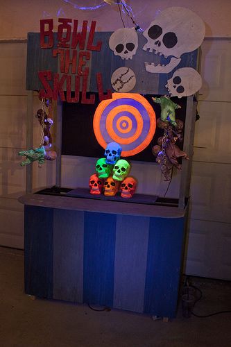 Halloween Funhouse, Skeleton Displays, Carnevil Halloween, Halloween Booth, Halloween Carnevil, Scary Carnival, Halloween Carnival Games, Haunted Circus, Haunted Props