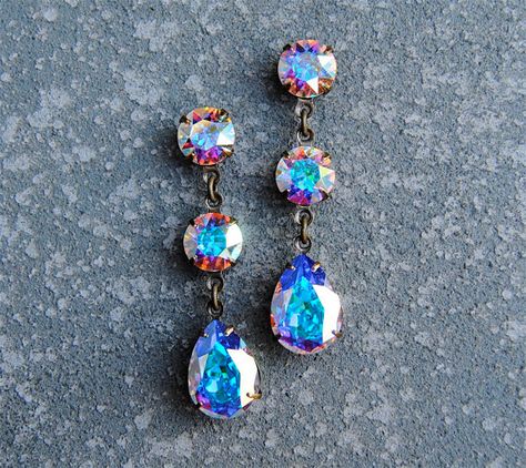 Elegant Iridescent Crystal Earrings, Aurora Jewelry, Northern Lights Earrings, Opal Earrings Vintage, Hollywood Vibes, Luxury Rainbow Gemstone Earrings, Aurora Borealis Earrings, Vintage Style Wedding Rings, Crystal Rainbow