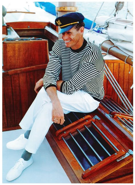 Sailor Outfit Mens, Marthas Vinyard, Sailing Fashion, Coast Fashion, Yacht Rock, Cruise Fashion, The Rake, Style Analysis, Luxury Menswear