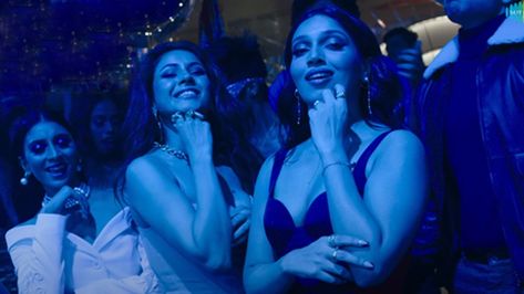 It’s the season of Chick flick and Bhumi Pednekar along with her female tribe all set to raise the temperature in Thank You For Coming. Bhumi stars alongside her girl The post Thank You For Coming: Bhumi Pednekar, Shehnaaz Gill and the girl gang raise the temperature in the song ‘Haanji’ appeared first on Bollywood Bubble. Bhumi Pednekar, Chick Flick, Party Anthem, Shehnaaz Gill, Chick Flicks, She Girl, Upcoming Films, World Of Books, Thank You For Coming