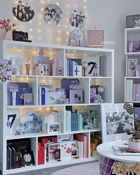 Kpop Albums Shelf, Army Room Decor, Kpop Room, Army Room, Room Shelf, Cute Diy Room Decor, Bedroom Setup, Pinterest Room Decor, Study Room Decor