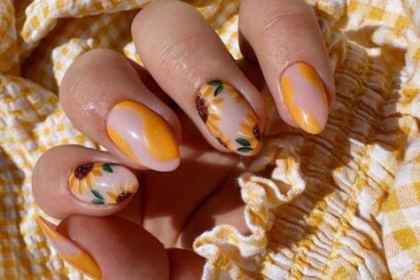 Looking for September nails and September nail ideas? Here are the BEST early fall nails, autumn nails, and fall nail designs to obsess over. Sunflower Nail Art Simple, Fall Sunflower Nails Acrylic, Almond Nails Sunflower, Sunflower Nails Wedding, Sunflower Nails Fall, Flower Fall Nails, Fall Sunflower Nails Design, Nails Sunflower Design, Yellow Wedding Nails