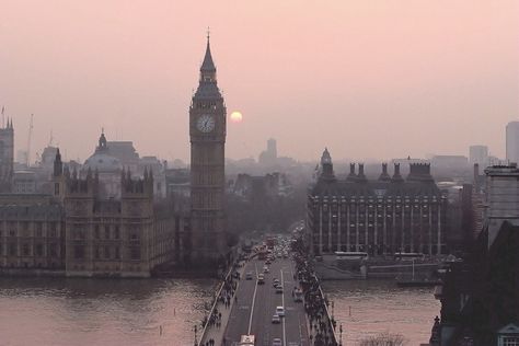 Foggy London Aesthetic, Foggy London, London Dreams, Magnolia Park, London Baby, London Aesthetic, City Of London, I Want To Travel, London Calling