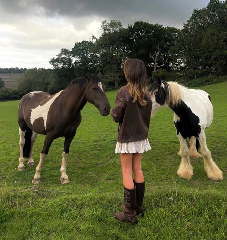 Alpaca Blend Jumper curated on LTK Horse Girl Aesthetic, Foto Cowgirl, Farm Clothes, Looks Country, Cowgirl Aesthetic, Horse Aesthetic, Farm Girl, New Energy, How To Pose