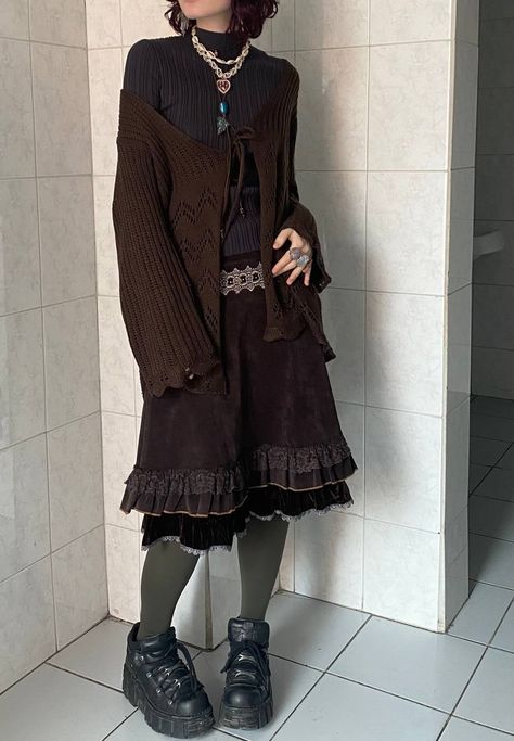 thrifting,witchcore, fairycore, hippie, boho, earth core, naturecore, green top, velvet trousers, nails, burgundy, vintage, grunge, aesthetic, style, ootd, outfit, jewelry, women fashion, male fashion, alternative style, outfits, outfit,  inspo, ideas, alternative, aesthetic, adventurecore, apocalypsecore, vibe, teen, teenager, university outfit, converse, atmosphere, fit, scene, secondhand, brown, green, grey, rings, crystals, magical, Ren fair, Renaissance fair, blouse, antique grunge Alternative Style Outfits, Vintage Grunge Aesthetic, Antique Grunge, Earth Core, Nails Burgundy, Outfit Converse, November Aesthetic, Earth's Core, Fashion Alternative