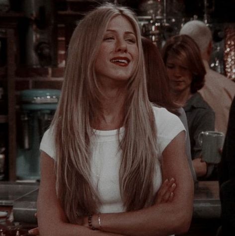 Rachel Green Long Hair, Green Long Hair, Long Hair Tumblr, Tumblr Hair, Blonde Hair Looks, Long Hair With Bangs, Brown Blonde Hair, Rachel Green, Long Layered Hair