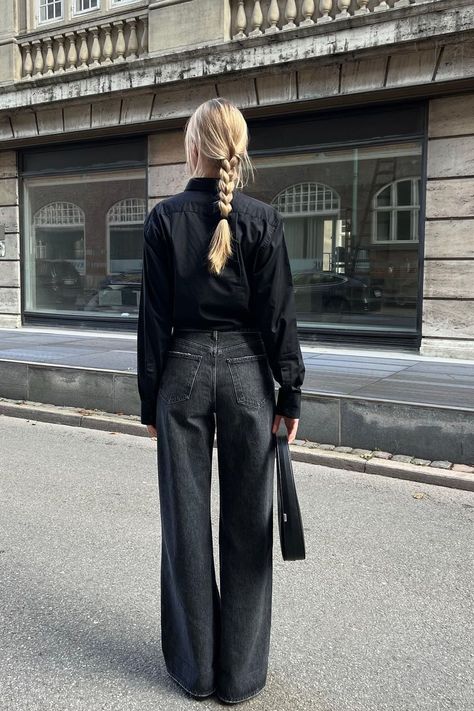 Advice For Making Monochrome Cooler Fast Fashion Brands, Paris Mode, Monochrome Fashion, 16 29, Mode Inspo, 가을 패션, Mode Vintage, Black Outfit, Classy Outfits