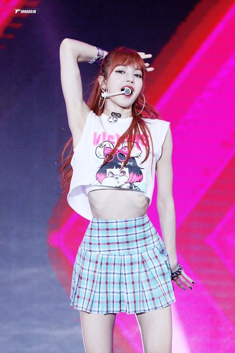 Body Inspiration, Girl Body, Blackpink Fashion, Lalisa Manoban, Blackpink Lisa, Perfect Body, On Stage, Mbti, Body Goals