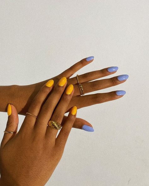 KIARA BLANCHETTE on Instagram: “✨Adding *hand model* to my resume ✨” Nail Different Colors Each Hand, Nails Two Different Hands, Nails Hands Different Colors, Different Nail Colors On Each Hand, Nails Two Different Hands Colors, Nails One Hand Different Color, Different Color Hands Nails, Different Nails On Each Hand, Two Color Nails On Each Hand