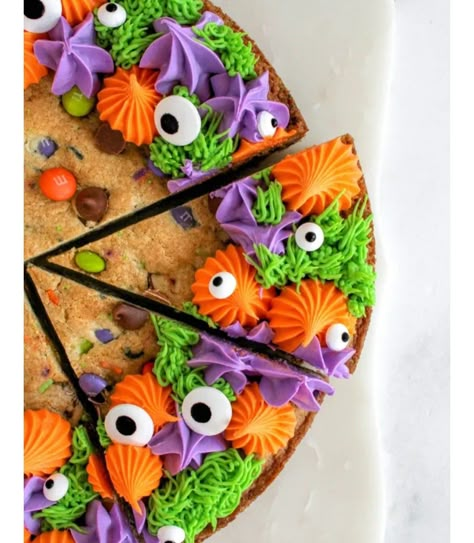 Halloween Cookie Cake, Cookie Sprinkles, Poppy Seed Bundt Cake, Breakfast Cupcakes, My Birthday Month, M M Cookies, Chocolate Chip Cookie Cake, Messy Kitchen, Cookie Cake Recipe