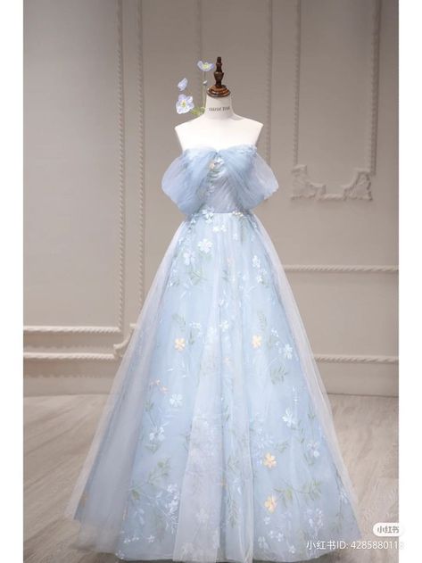 Gorge Dresses, Light Blue Princess Dress, Bridgerton Core, Floral Evening Dresses, Snapchat Icon, Marine Uniform, Tulle Flowers, Blue Tulle, Prom Dress Inspiration