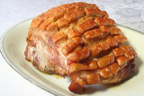 The ultimate roast pork – SheKnows Pork Crackling Recipe, Best Pork Crackling, Roast Pork Crackling, Pork With Crackling, Crackling Recipe, Roast Pork Dinner, Roast Gammon, Pork Fajitas, Pork Crackling