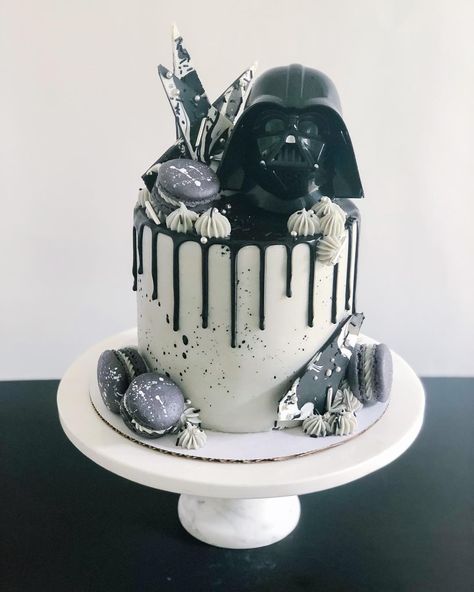 This was such a fun cake to make!! Black, white, and grey Star Wars??? Chocolate cake with a pretzel/chip crack from @cakebycourtney ’s… Cakes To Make At Home, Galaxy Cakes, Star Wars Cakes, Star Wars Chocolate, Darth Vader Cake, Star Wars Cake Toppers, Star Wars Birthday Cake, Star Wars Food, Cakes To Make