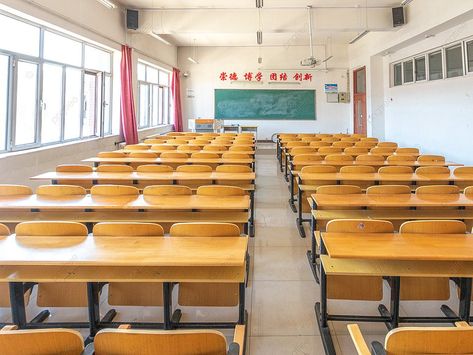 Panorama De La Classe Fond Photo Classe, School Furniture, Collage, Furniture, Pins, Quick Saves