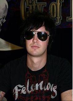 James Owen Sullivan The Rev Sullivan, Jimmy Sullivan, Sid Wilson, Jimmy The Rev Sullivan, Jimmy The Rev, Escape The Fate, John Frusciante, Three Days Grace, Avenged Sevenfold