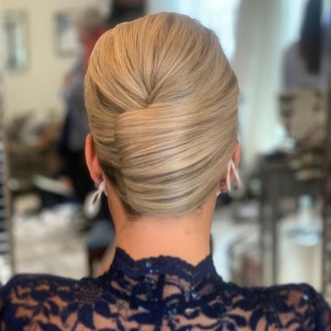 Classic French twist bridesmaid or mother of the bride updo in Philadelphia | Amanda D'Andrea Classic French Twist, Mother Of The Bride Hairstyles, Future Hairstyles, French Twist Updo, Bride Updo, French Pleat, Mother Of The Bride Hair, French Twist Hair, Hair Buns