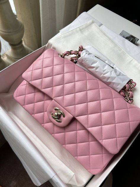 Chanel Classic Flap Bag Medium in Rose Clair Pink 22K Lambskin Champagne Gold HW #ad Chanel Classic Flap Bag Medium, Types Of Handbags, Chanel Classic Flap Bag, Luxury Bags Collection, Chanel Flap Bag, Classic Flap Bag, Girly Bags, Pink Chanel, Luxury Purses