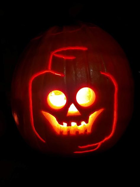 Lego Pumpkin Carving Ideas, Cool Simple Pumpkin Carvings, Lego Jack O Lantern, Lego Pumpkin Carving, Simple Pumpkin Carving Ideas Creative, Pumpkin Carving Ideas Simple, Simple Pumpkin Carving Ideas, Oogie Boogie Pumpkin, Cool Pumpkin Designs